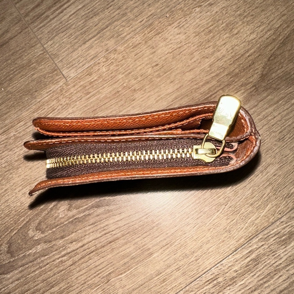 Louis Vuitton Brown and Gold Monogram Wallet - Picture 6 of 14
